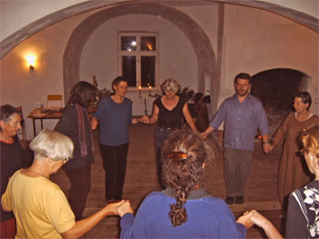 Internationale Kreis- und Rundtänze Internationale Kreis- und Rundtänze