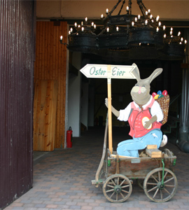 Österliches Brauchtum in Fußgönheim Österliches Brauchtum in Fußgönheim