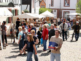 Großer Töpfermarkt in Kandel Großer Töpfermarkt in Kandel