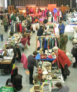 Trödelmarkt im Engelshof 2025 Trödelmarkt im Engelshof 2025