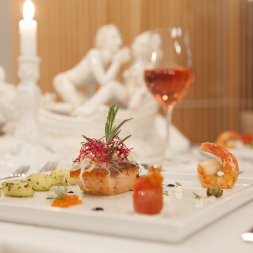 Candle Light Dinner zum Valentinstag Candle Light Dinner zum Valentinstag