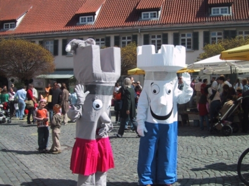 Spiel und Spaß mit dem Osterhas Spiel und Spaß mit dem Osterhas
