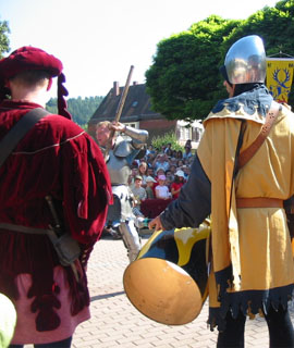 Mittelalterliches Burgfest auf Schloss Zwingenberg Mittelalterliches Burgfest auf Schloss Zwingenberg
